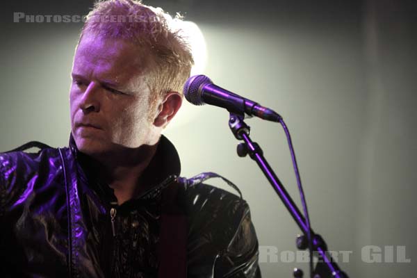 CRAIG WALKER - 2009-07-02 - PARIS - Theatre des Bouffes du Nord - 